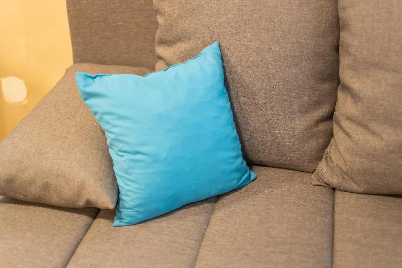Blue Тerrace Apartment Top Center Warna